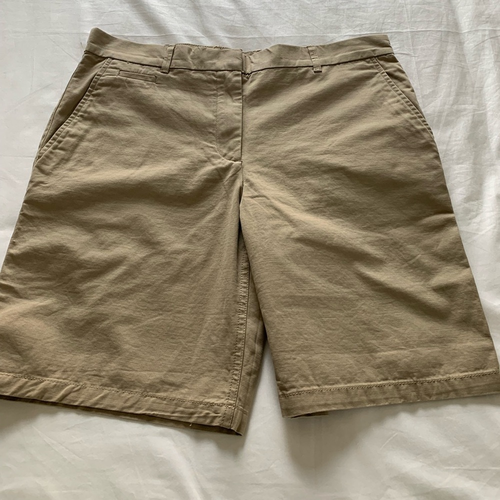 EUC! Gap Boyfriend Khaki Short